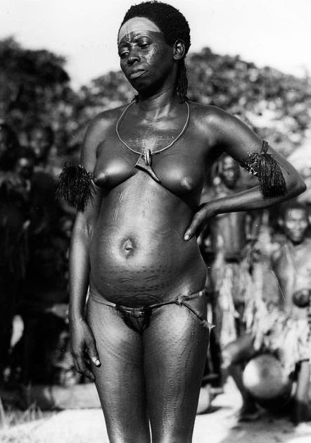 Africa | Yasayama woman with scarification. Belgian Congo. ca. 1940s | ©C. Lamote