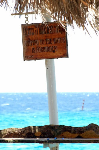 jumping in the water is forbidden