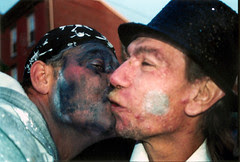 185 mummers kissing new years