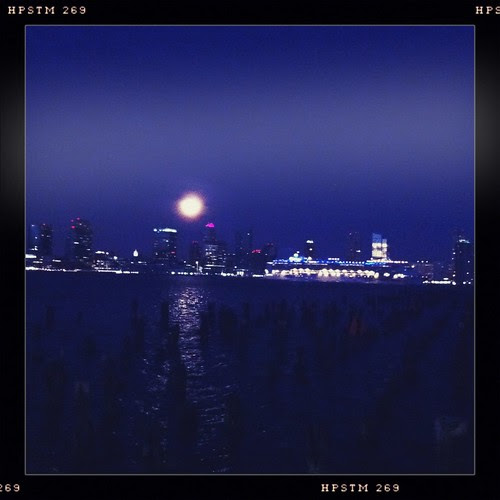 Setting of the moon, Hudson River, early morning, March 20