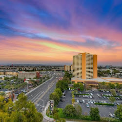 DoubleTree by Hilton Hotel Anaheim - Orange County