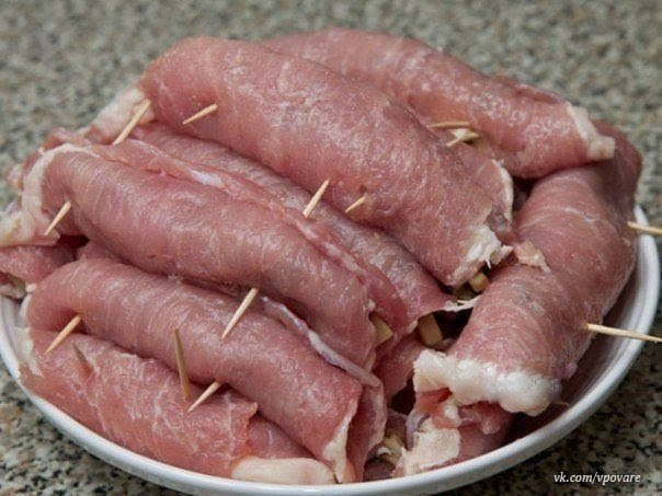 Мясные рулетики с грибами