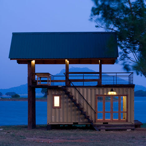 Tarinai Nan Demo Shipping Container Cabin Retreat Shipping