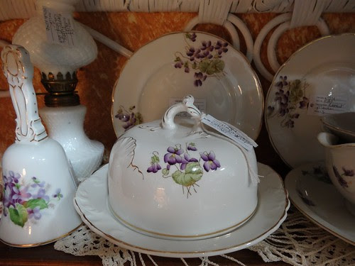 Violet Dishes