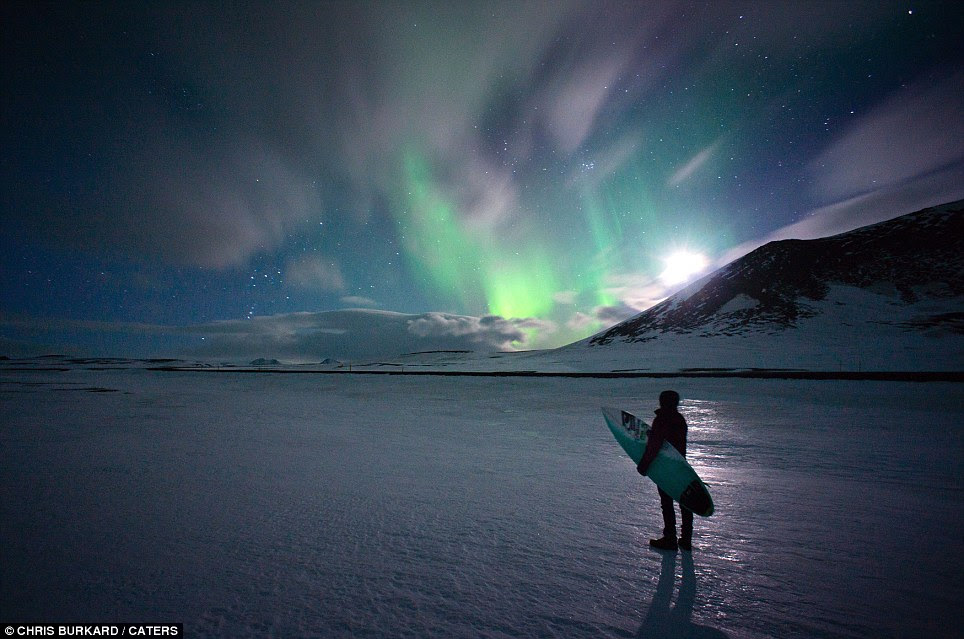The temperatures in the water may be close to freezing, but the scenes of the Norther Lights are simply stunning 