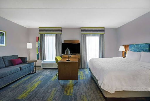 Hampton Inn & Suites Augusta West image 2