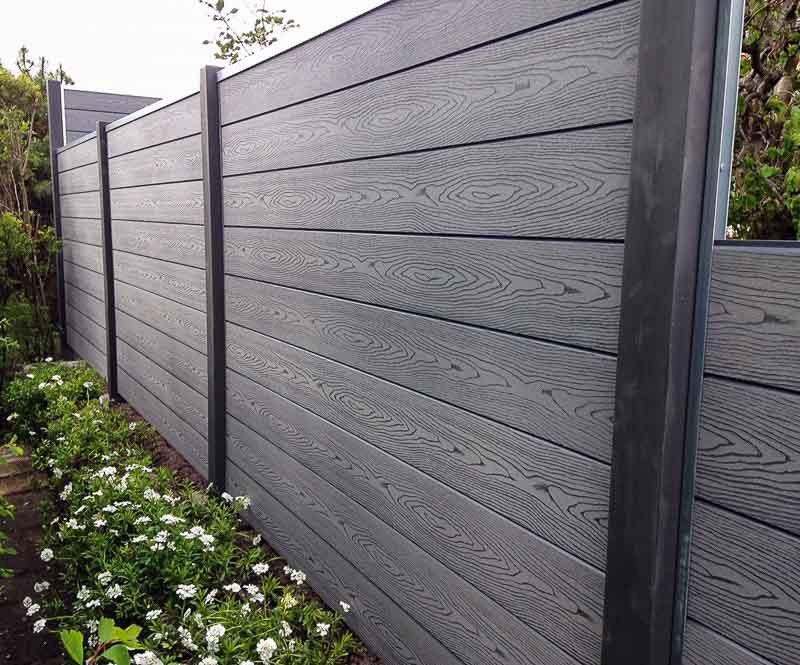 sichtschutzwand garten holz