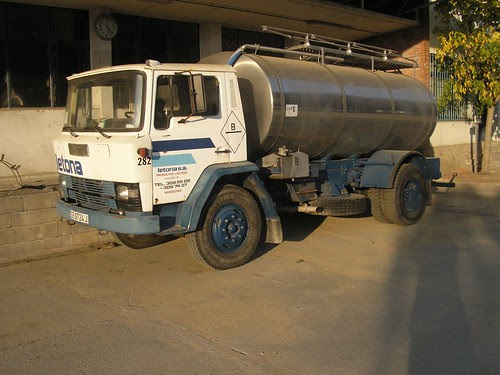 Ebro P-137 cuba de Letona a la fàbrica de Girona