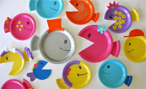 How to make DIY paper plate fish craft step by step tutorial instructions 4