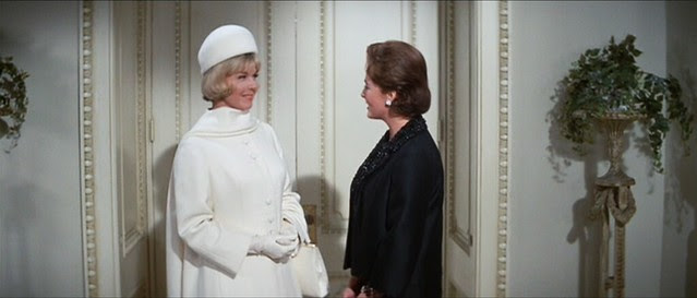 donotdisturb_whitecoatscarf