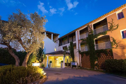 Soleil Vacances - Hôtel Soleil de Saint Tropez à Grimaud | 100 AVIS |  TELEPHONE
