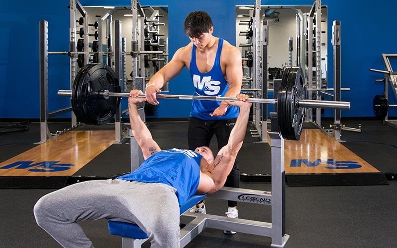 how much should you be able to bench press