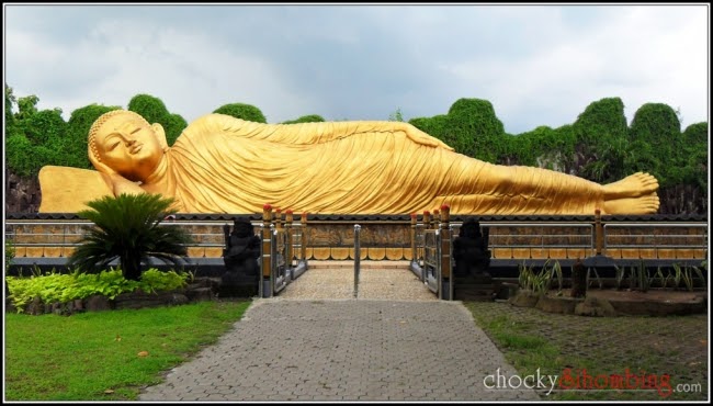 WISATA INDONESIA KELAS DUNIA Sleeping Buddha di Trowulan