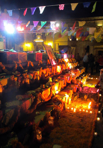 Dia de los Muertos altars