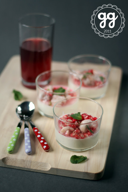 panna cotta con melagrana e mangosteen