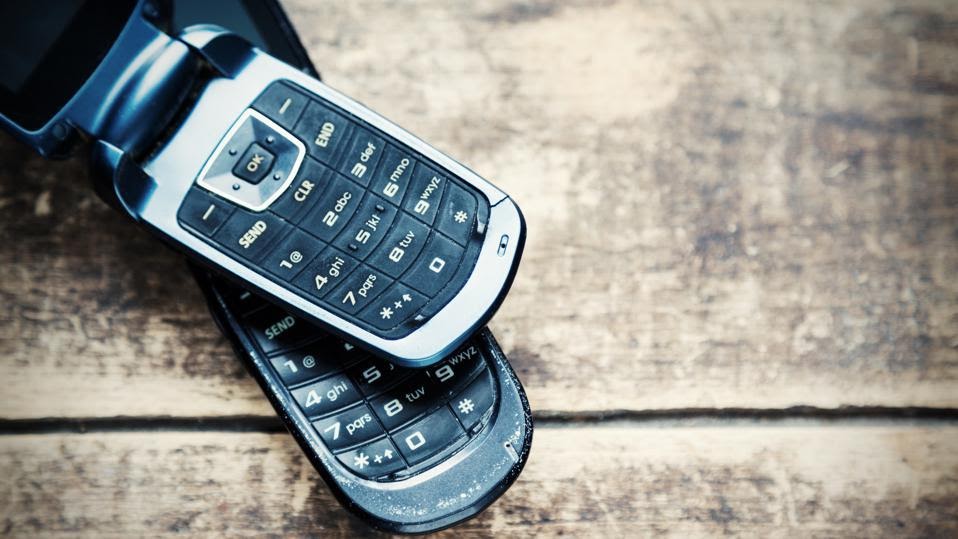 How To Pick The Best Flip Phone For Seniors 2021 Forbes