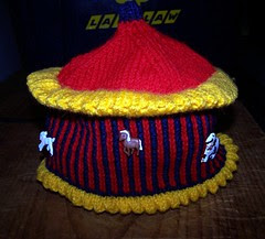 CarouselHat_607