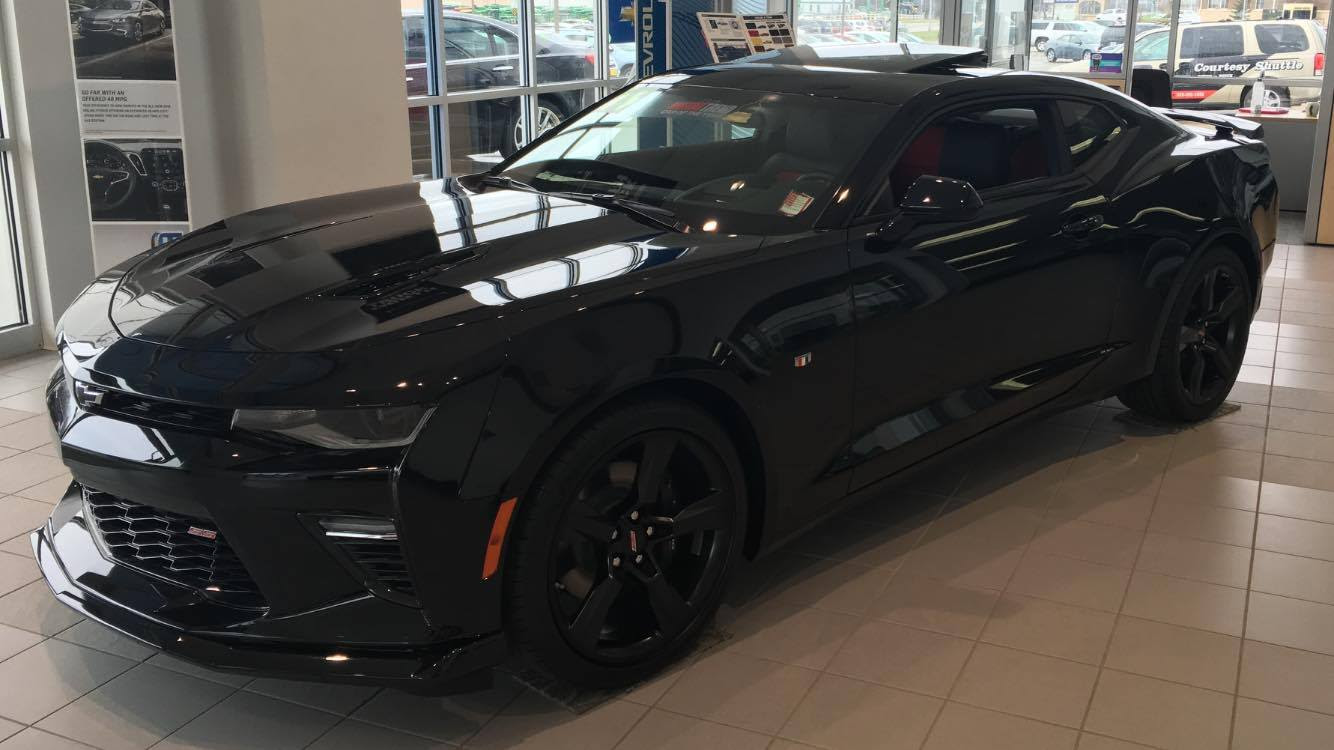 Chevrolet Camaro 2017 черный