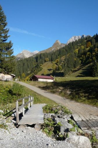 Krumbacher Höhenweg : Krumbacher Hohenweg Meine Bergtouren - Addie Thoofte