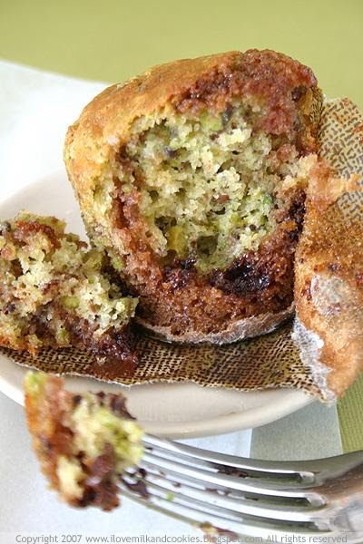 Chocolate and Pistachio Cake