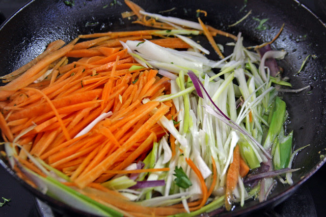 Penne Rigate con Hongos y Vegetales 076