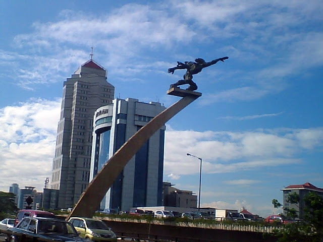 Makna Patung Patung di Jakarta Makna Patung Patung di Jakarta