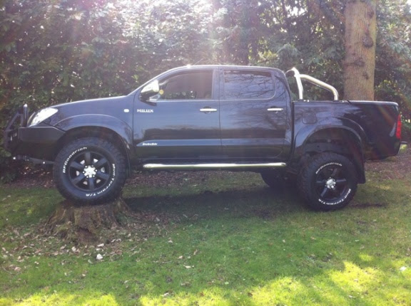 Hilux_mk6's Toyota Hilux hilux invincible (SR5 Dual cab) 3.0 D4D Hilux_mk6's Toyota Hilux hilux invincible (SR5 Dual cab) 3.0 D4D