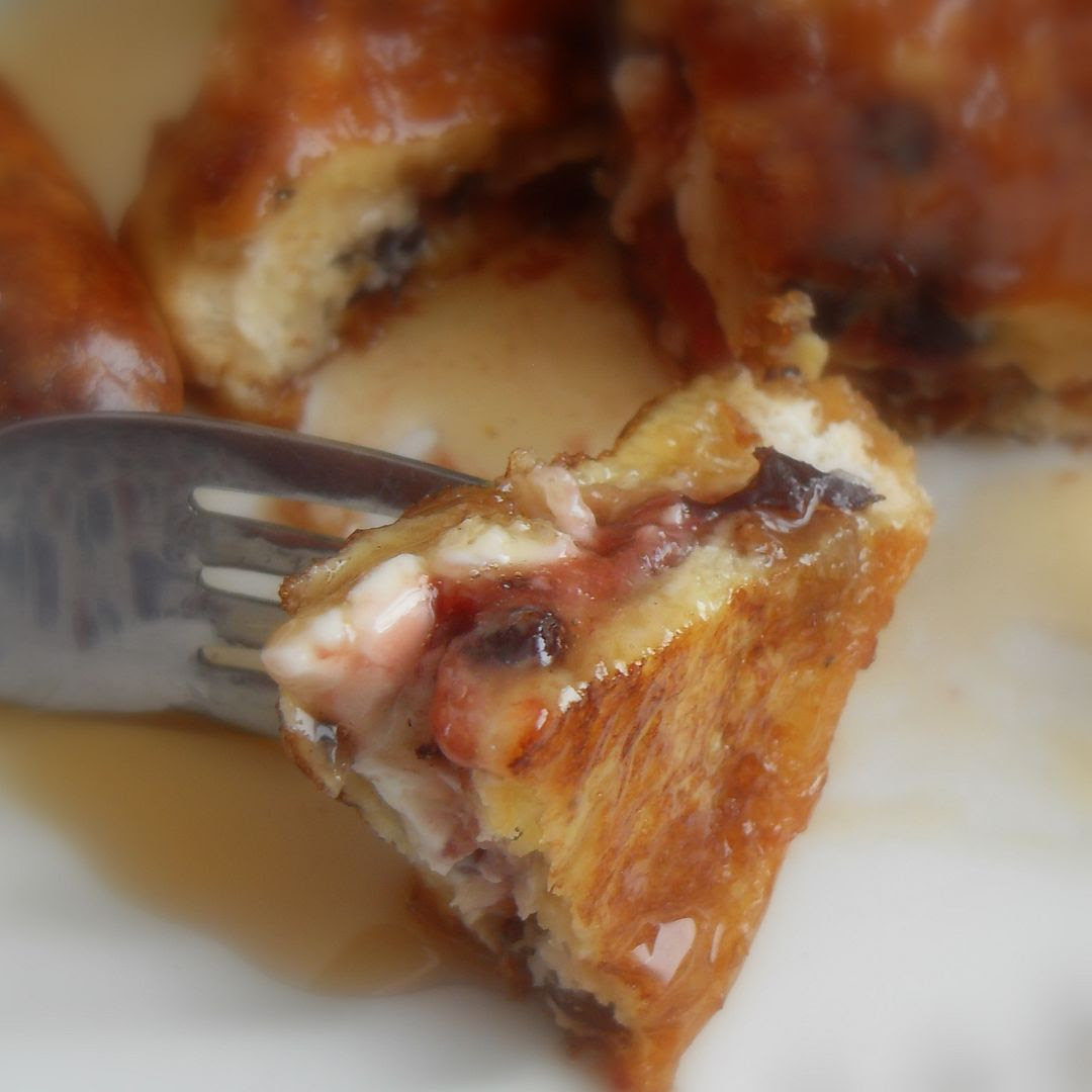 The English Kitchen: Hot Cross French Toast