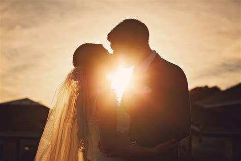 What?s the average cost of a wedding photographer in Ireland? What?s the average cost of a wedding photographer in Ireland?