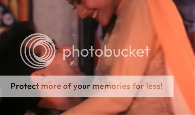 http://i298.photobucket.com/albums/mm253/blogspot_images/Pyaar%20Kiya%20To%20Darna%20Kiya/PDVD_017.jpg