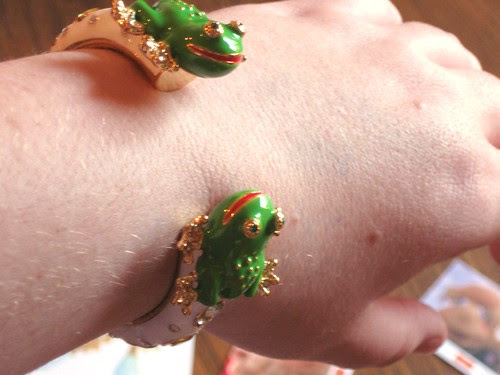 Frog bracelet