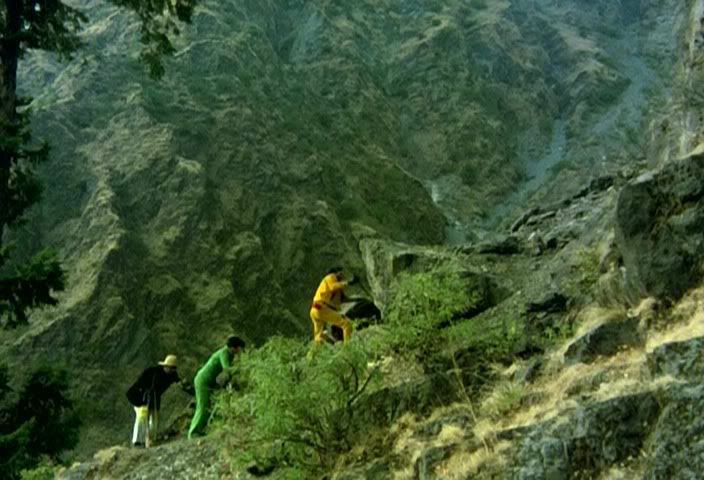 http://i291.photobucket.com/albums/ll291/blogger_images1/Kalabaaz/PDVD_149.jpg