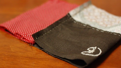 How to make a button pouch with two pockets 12
