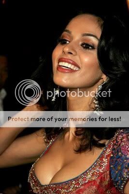 Mallika Sherawat cleavage Hd Images
