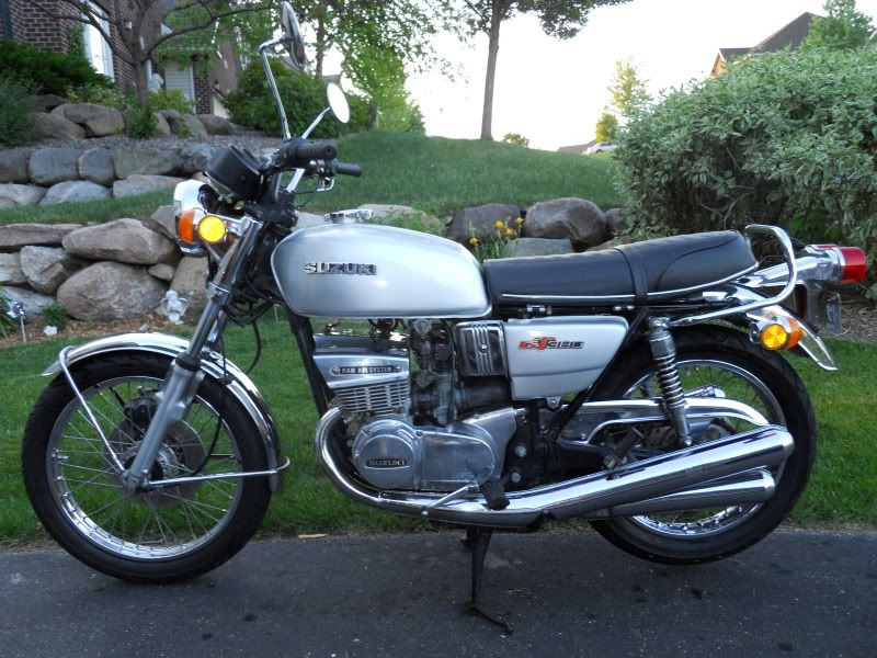 Suzuki gt380