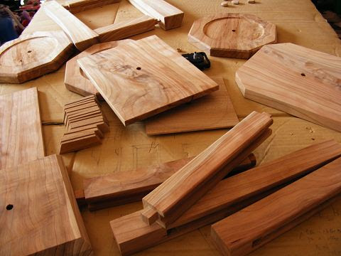 木の時計の部品