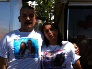 André e Adriana, pais de Luiza, na manifestação (Foto: Lilian Quaino/G1) André e Adriana, pais de Luiza, na manifestação (Foto: Lilian Quaino/G1)