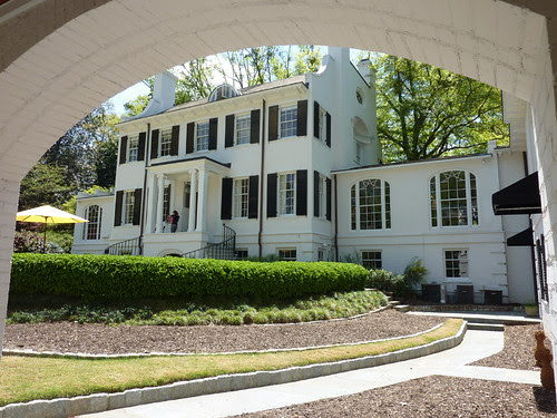 P1010606-2010-04-11-Buckhead-In-Bloom-Philip-Shutze