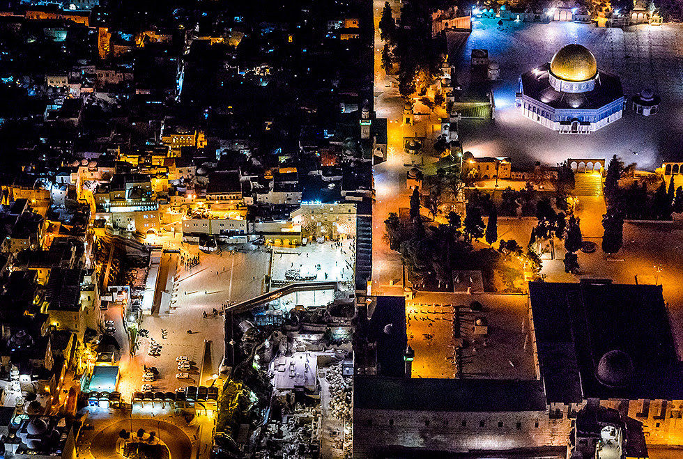 Western Wall Plaza (Photo: Israel Berdugo)
