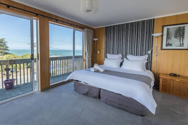 Reviews of Kaka Point Luxury Spa Accommodation - Catlins in Dunedin - Hotel