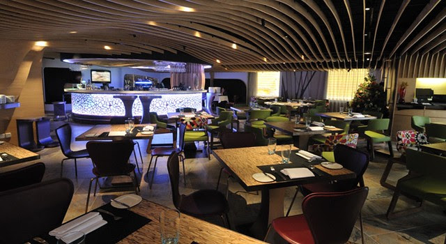 Wide-angle view of restaurant (from website)