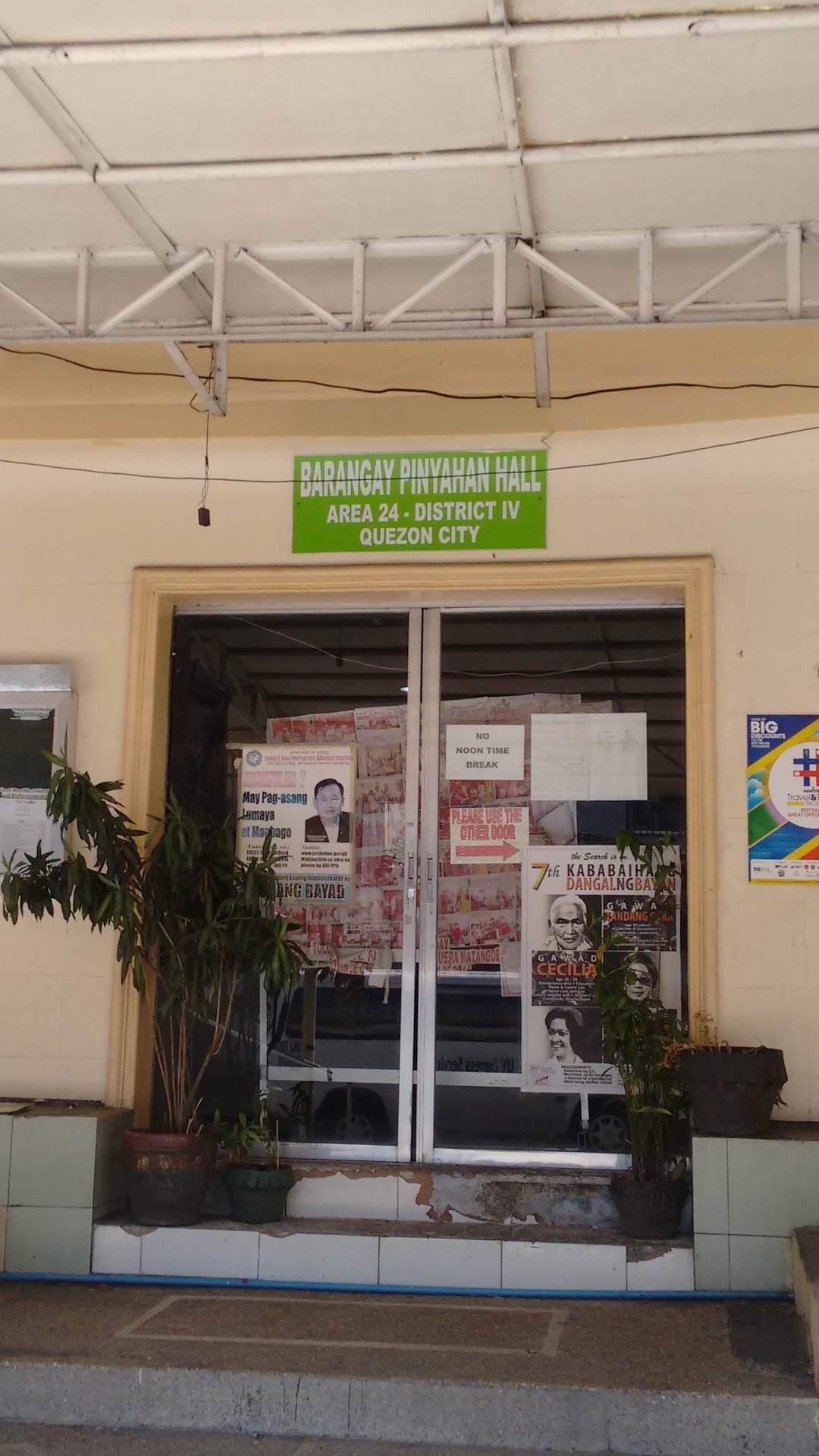 Pinyahan Barangay Hall