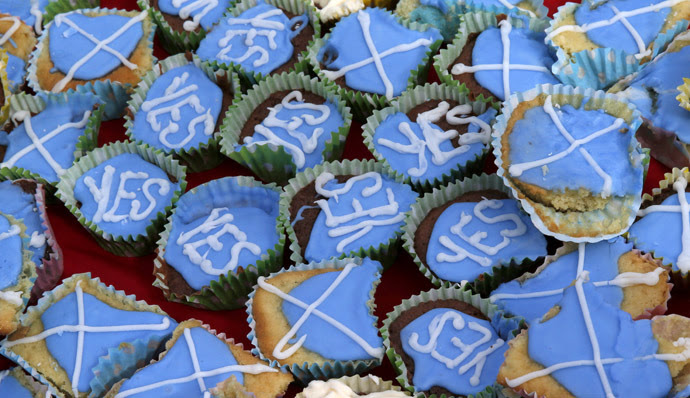 Cakes are seen at a tea-party organised by members of the group 'English Scots for YES' near Berwick-upon-Tweed on the border between England and Scotland September 7, 2014. (Reuters/Russell Cheyne)