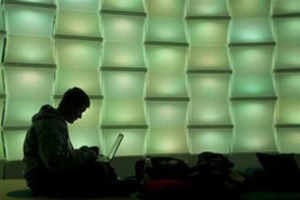 Heavy internet users show symptoms of addiction: Study