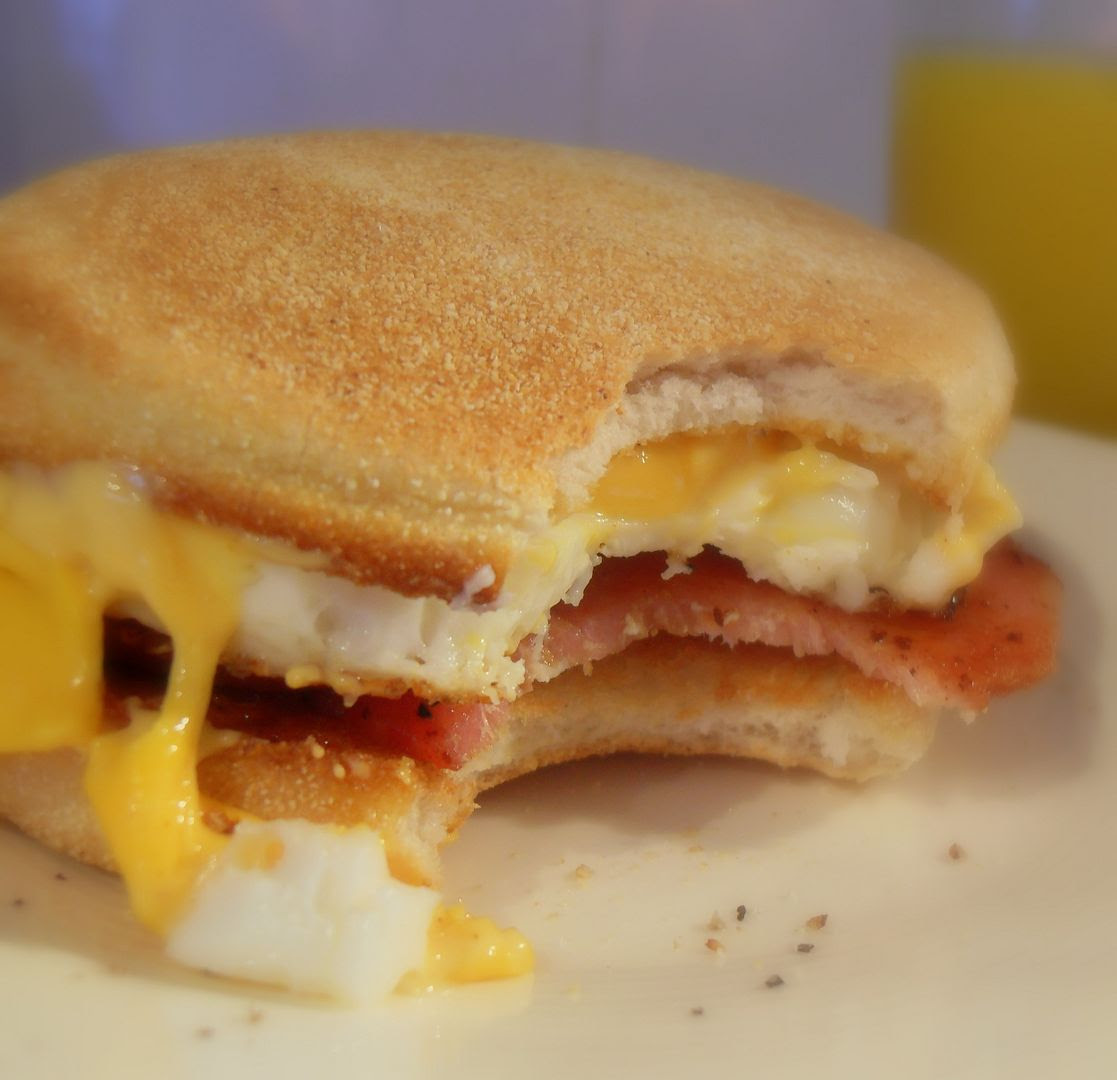 The English Kitchen: Bacon and Egg Breakfast Sandwiches