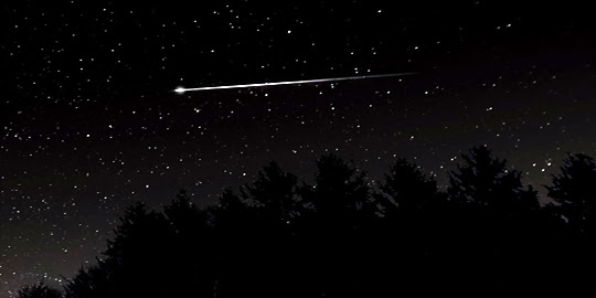 8 Meteor terkenal yang hiasi langit bumi di tahun 2012