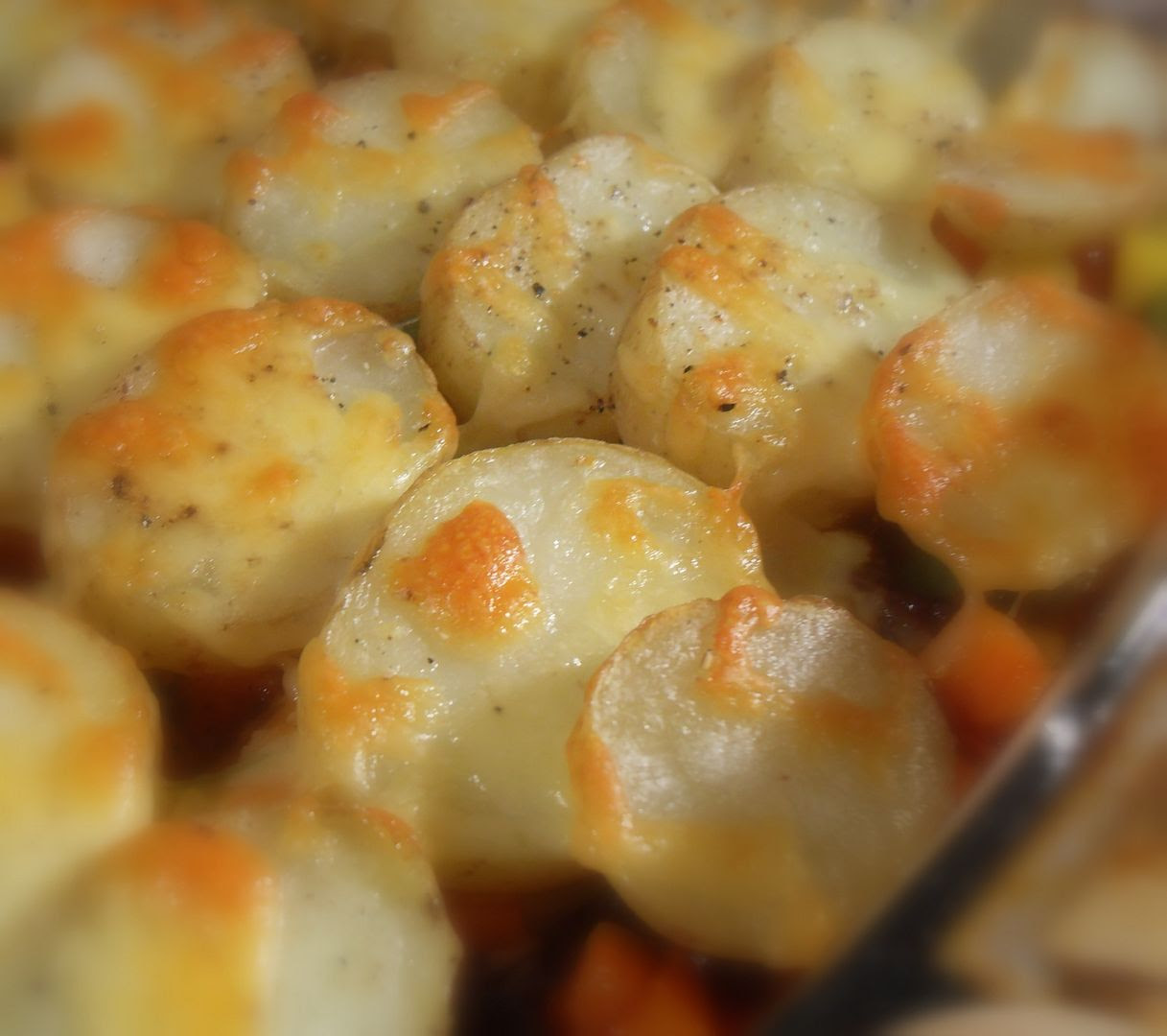 Cottage Pie with Potato Cobbles Cottage Pie with Potato Cobbles