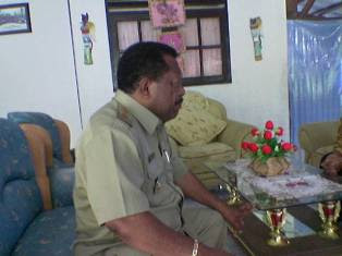 Regent/Bupati of Teluk Wondama, Drs.Alberth H Torey, MM Regent/Bupati of Teluk Wondama, Drs.Alberth H Torey, MM