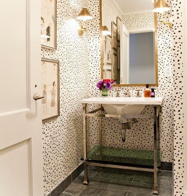 Small Half Bathroom Wallpaper Ideas - bmp-urban