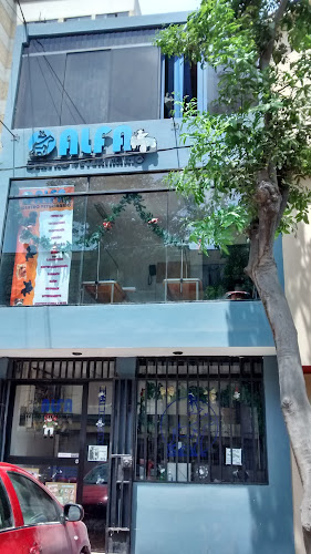 Opiniones de CENTRO VETERINARIO ALFA en Lima - Hospital